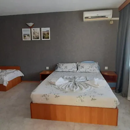 Laguna Гостевой дом 2*
