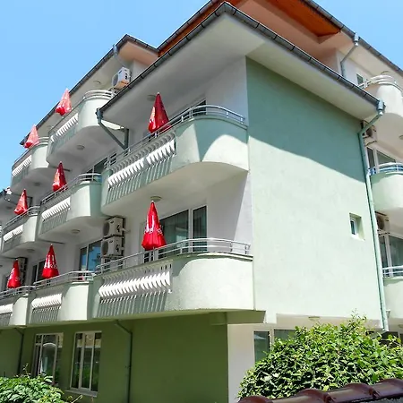 Laguna Guest house 2*