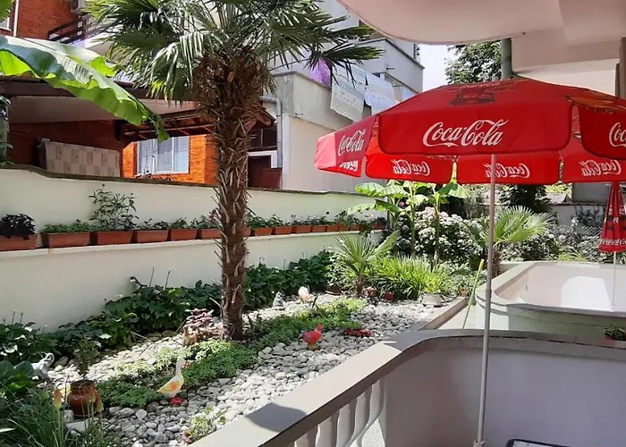 Laguna بيت ضيافة كيتن