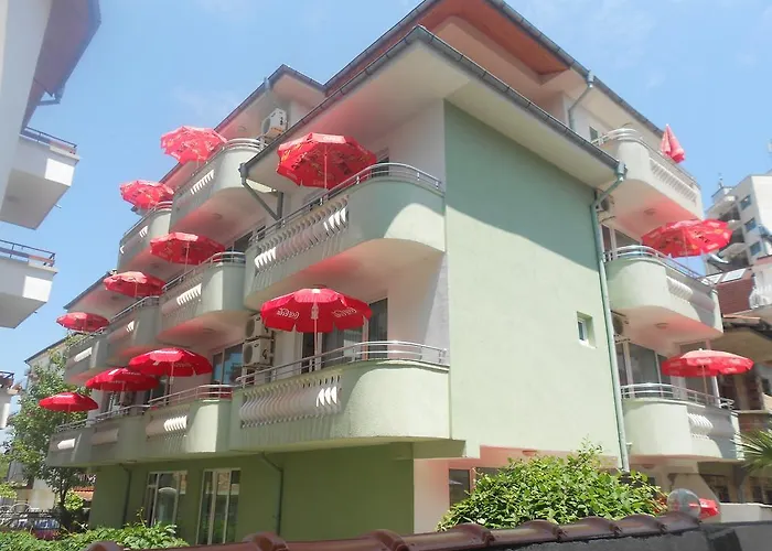 Laguna بيت ضيافة كيتن